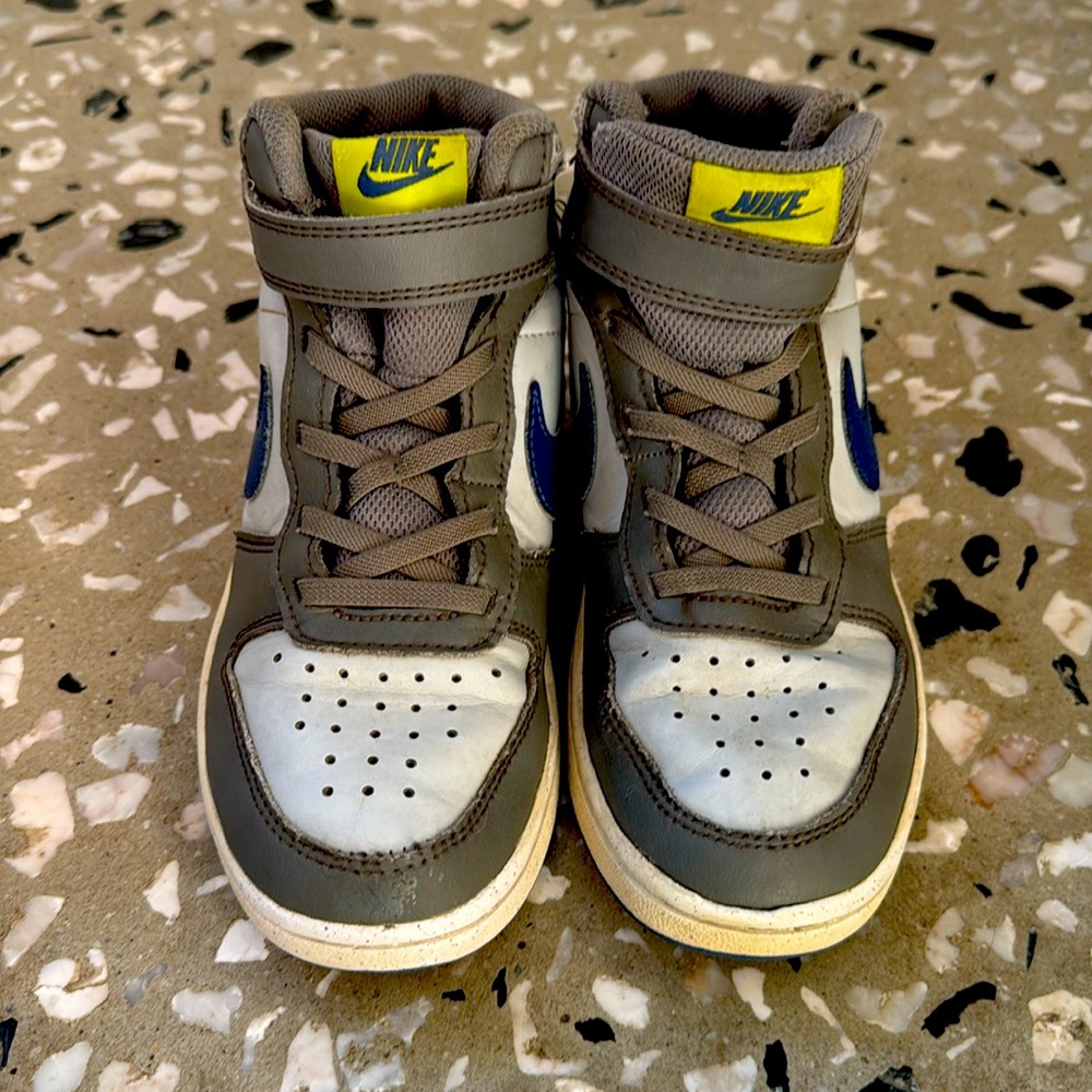 Boys Nike